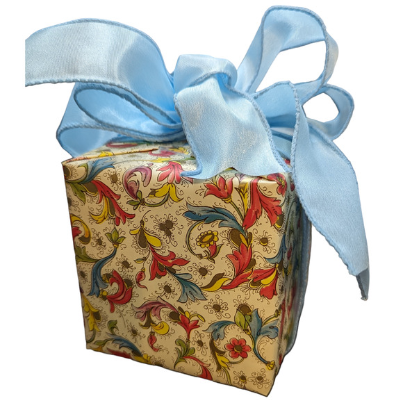 Kelvin Chen Vintage Unsigned White Cat Hand-Painted Miniature Bell - Gift Wrap - Picture 5 of 5